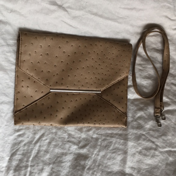 Faux Ostrich Skin Clutch with removable strap - Picture 7 of 9